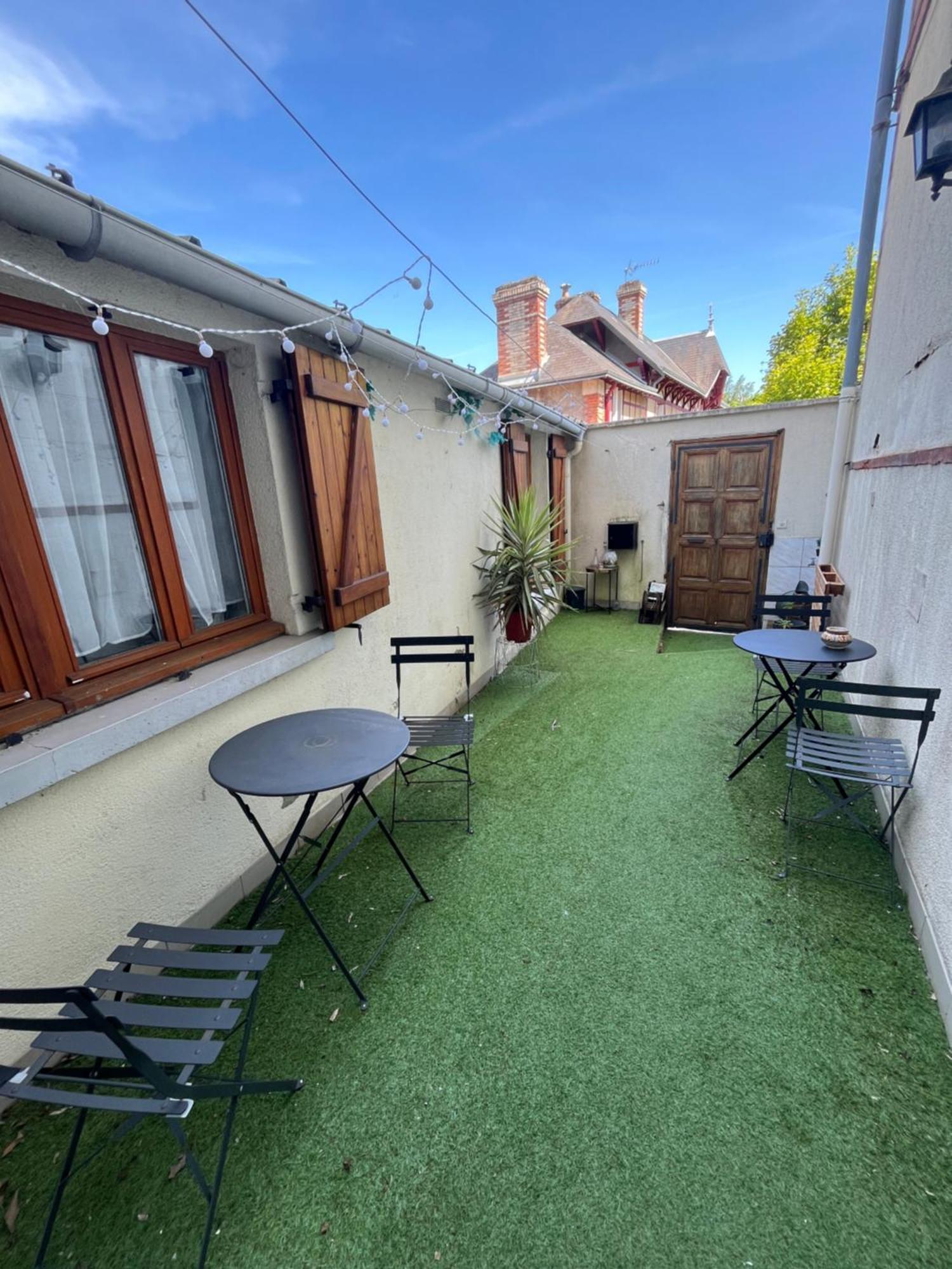 Apartment Le Duo Des Garennes - Entre Confort & Independance - Cour Exterieure En Centre De