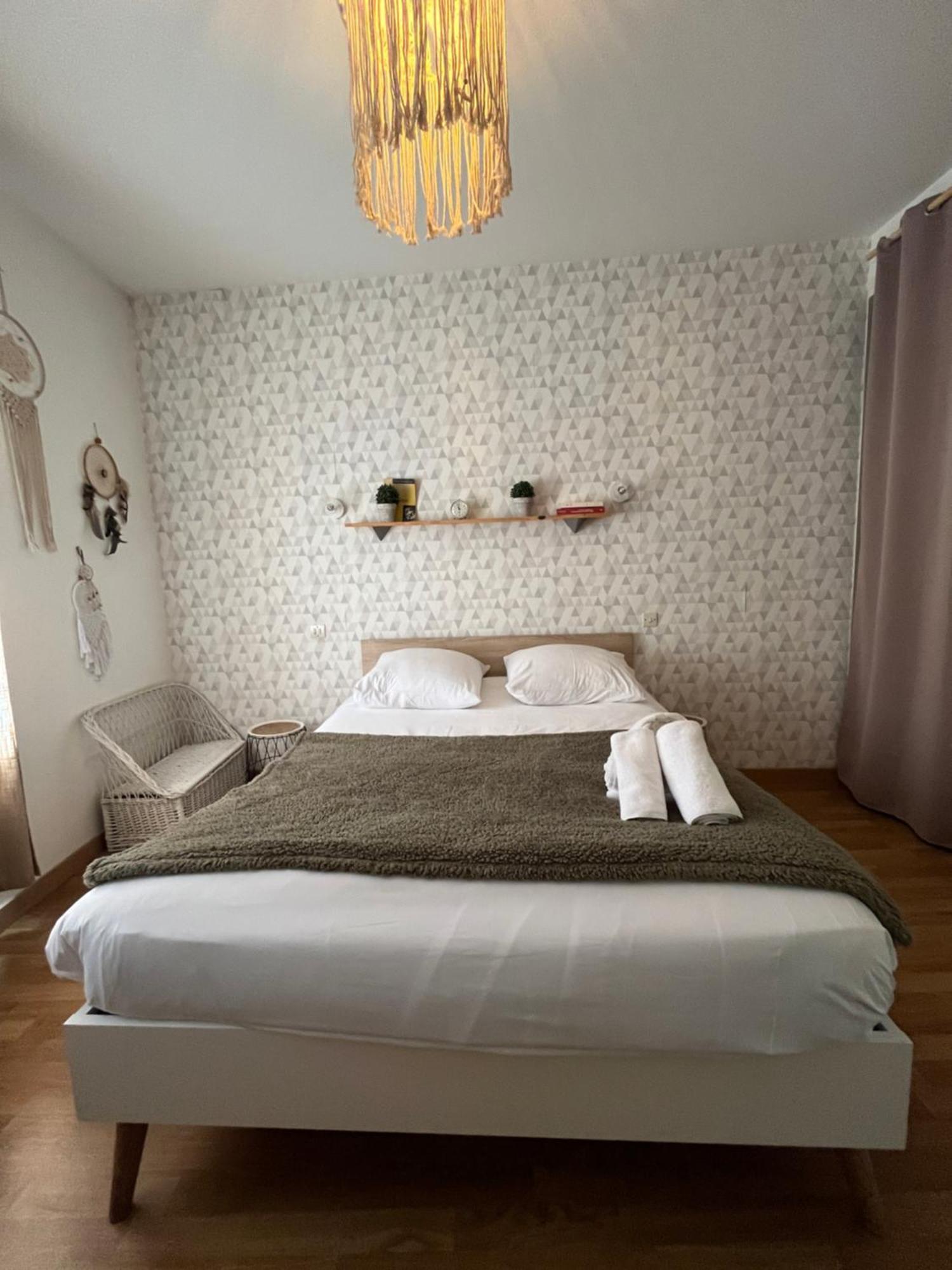Le Duo Des Garennes - Entre Confort & Independance - Cour Exterieure En Centre De Appartamento Blois